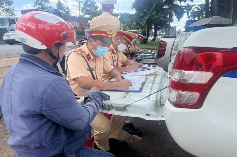 Trả hồ sơ vụ nguyên Trưởng Trạm CSGT ở Đồng Nai nghi bảo kê xe quá tải