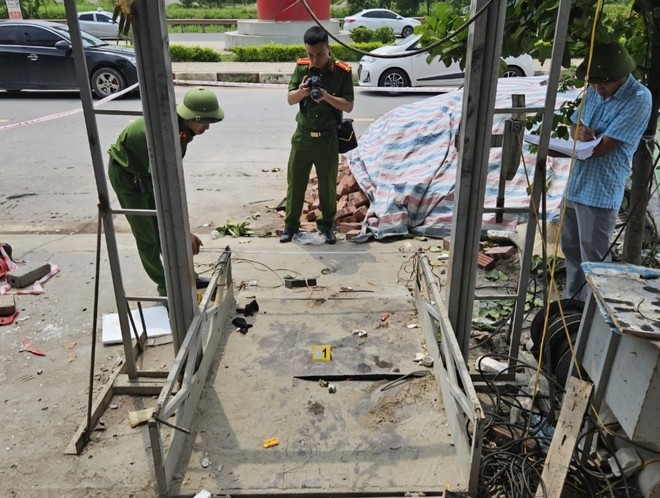 Rơi thang máy tự chế làm 7 người bị thương ở Bắc Giang