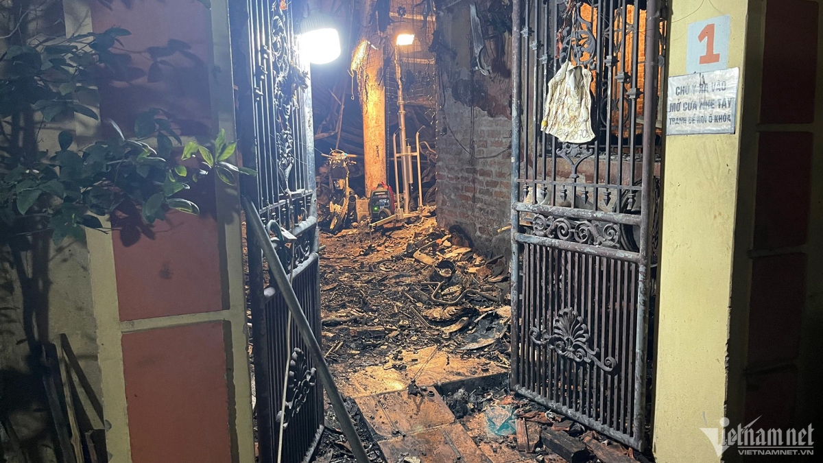 Cháy nhà trọ ở Hà Nội trong đêm, nhiều người thương vong