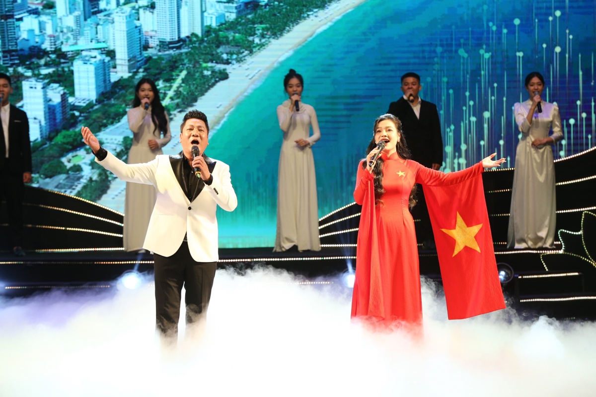 “Việt Nam - Khát vọng vươn xa”: Kỷ niệm Ngày Bác Hồ kêu gọi thi đua ái quốc