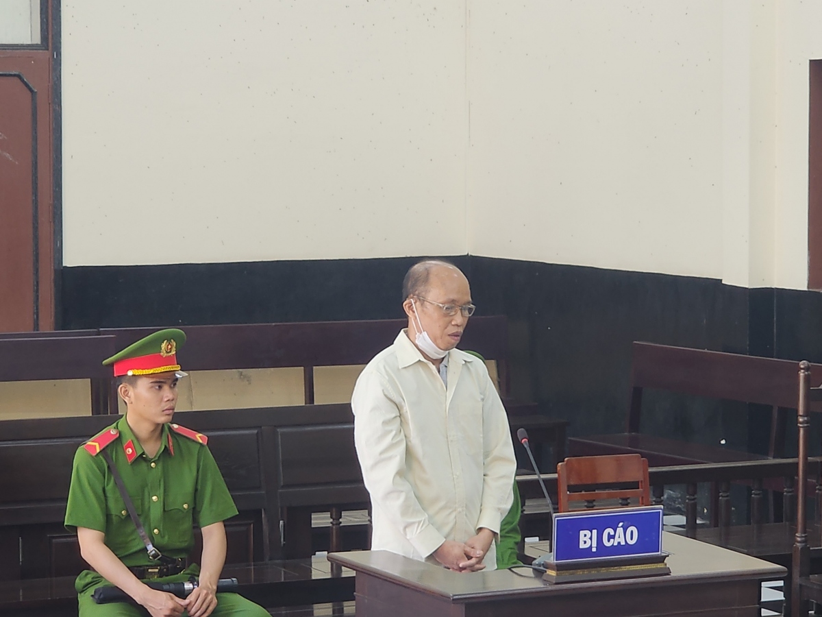 Đâm chết anh ruột, một bị cáo lãnh 13 năm tù giam ở Tiền Giang