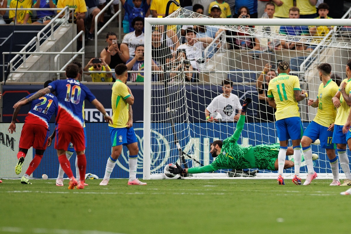 Kết quả bóng đá hôm nay 13/6: ĐT Brazil gây thất vọng trước ngày dự Copa America