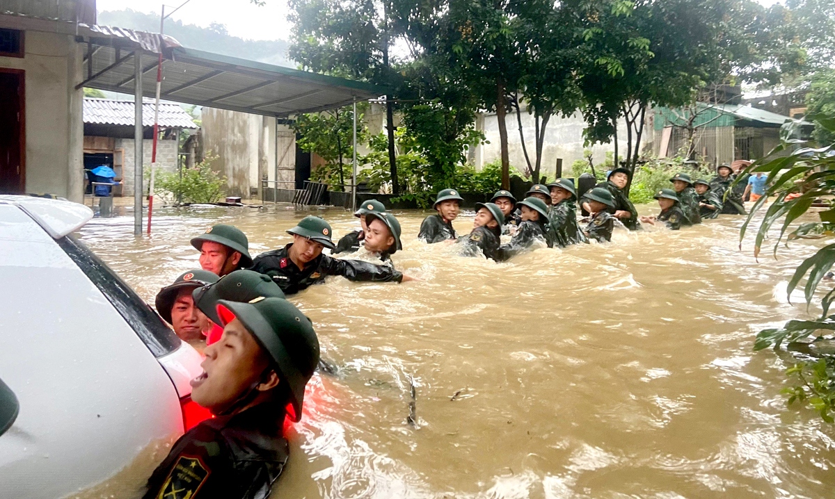 Chuyên gia thời tiết: "Mưa lũ ở Hà Giang hiếm gặp trong 30 năm trở lại đây"