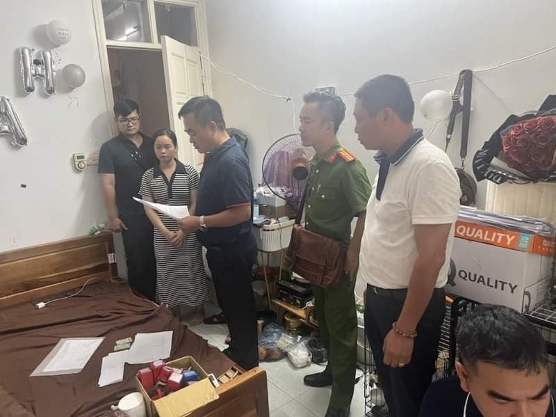 Triệt phá ổ nhóm làm giả con dấu của nhiều giám đốc bệnh viện tại Hà Nội