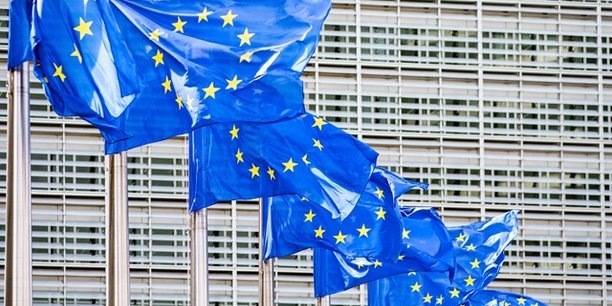 Uỷ ban châu Âu cảnh báo trừng phạt 7 thành viên EU vì thâm hụt ngân sách cao
