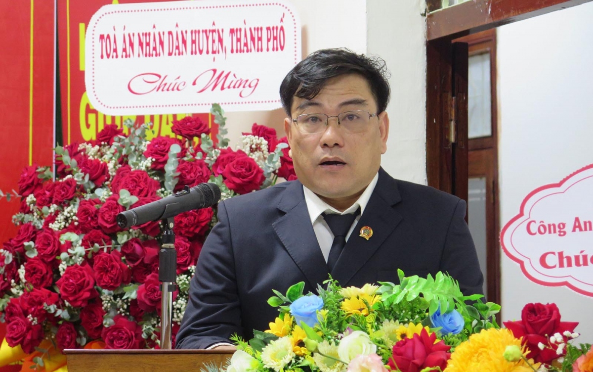 Ông Hà Viết Toàn giữ chức Chánh án TAND tỉnh Kon Tum