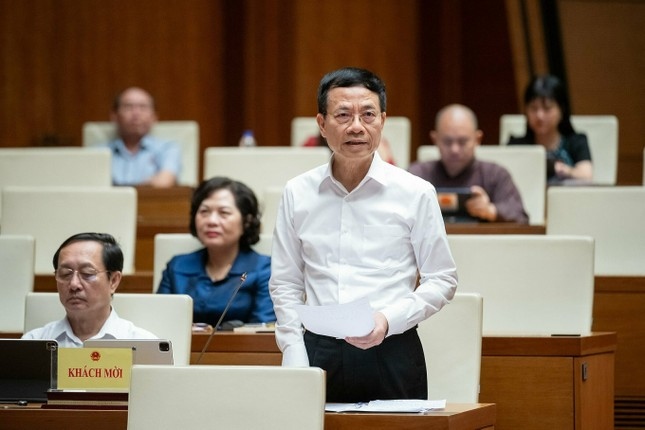 Bộ trưởng Nguyễn Mạnh Hùng: Dùng công nghệ để quản lý thương mại điện tử
