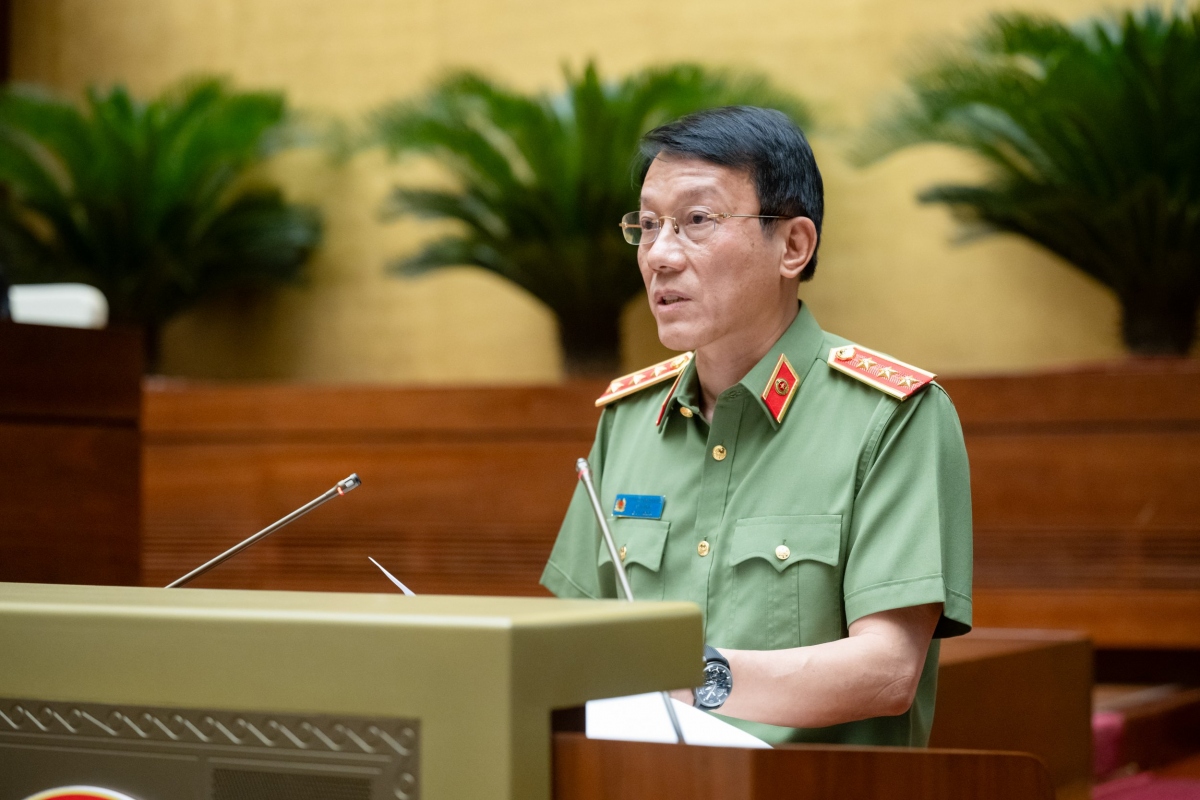 Bộ trưởng Lương Tam Quang trình dự án Luật Phòng, chống mua bán người (sửa đổi)