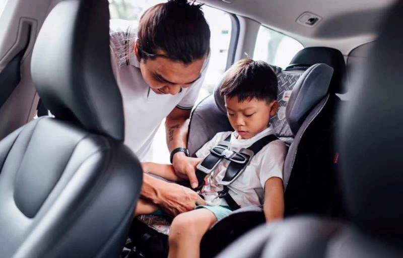 Cần cụ thể hoá các quy định bảo vệ trẻ em trên ô tô