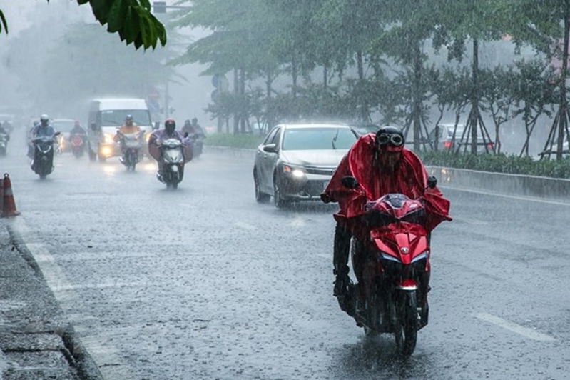 Thời tiết ngày 2/6: Thủ đô Hà Nội có mưa rào và dông vào chiều tối