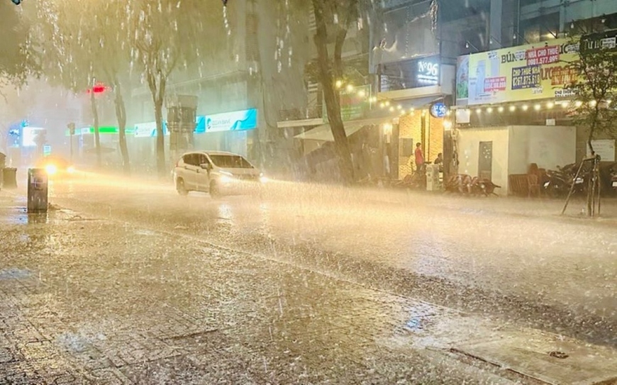 Thời tiết hôm nay 5/6: Bắc Bộ, Thanh Hóa và Nghệ An có mưa lớn