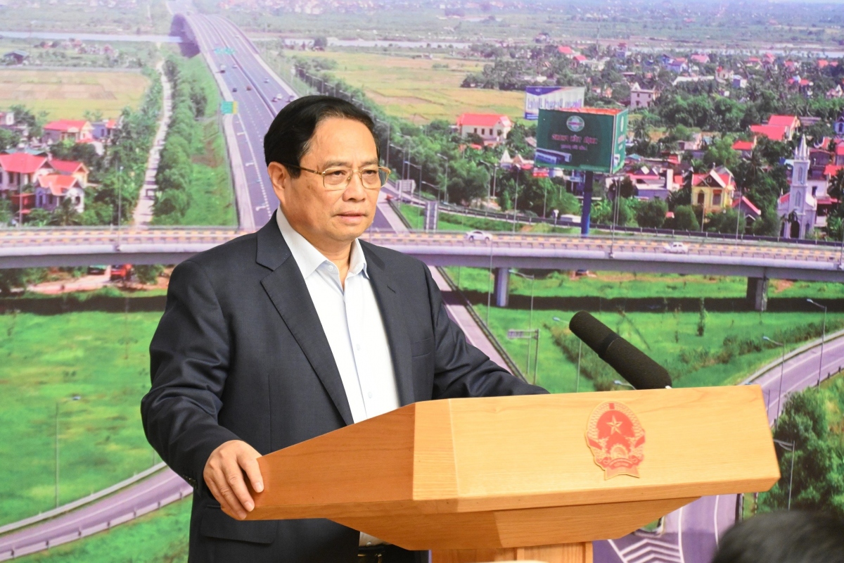 Thủ tướng chủ trì họp ban chỉ đạo các dự án trọng điểm ngành giao thông