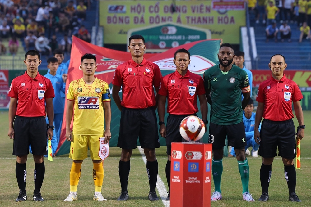 Trọng tài đẳng cấp châu Á tham gia điều khiển V-League