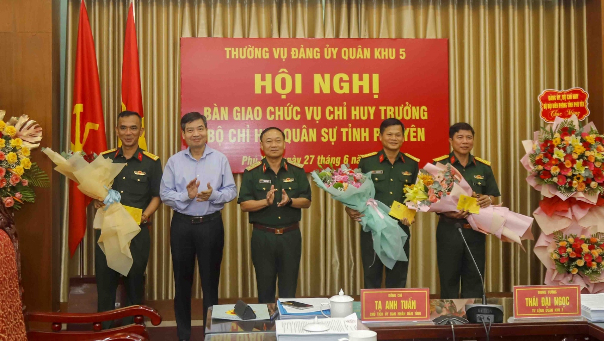 Thượng tá Cao Văn Mười giữ chức Chỉ huy Trưởng Bộ Chỉ huy Quân sự tỉnh Phú Yên