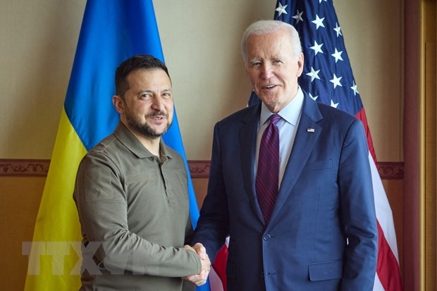 Tổng thống Mỹ, Ukraine gặp nhau bên lề Thượng đỉnh NATO