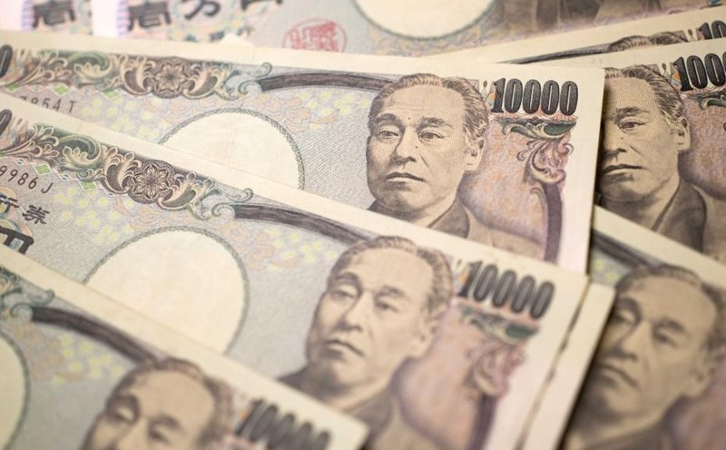 Chính sách tài chính của Mỹ thúc đẩy sự mất giá của đồng yên Nhật