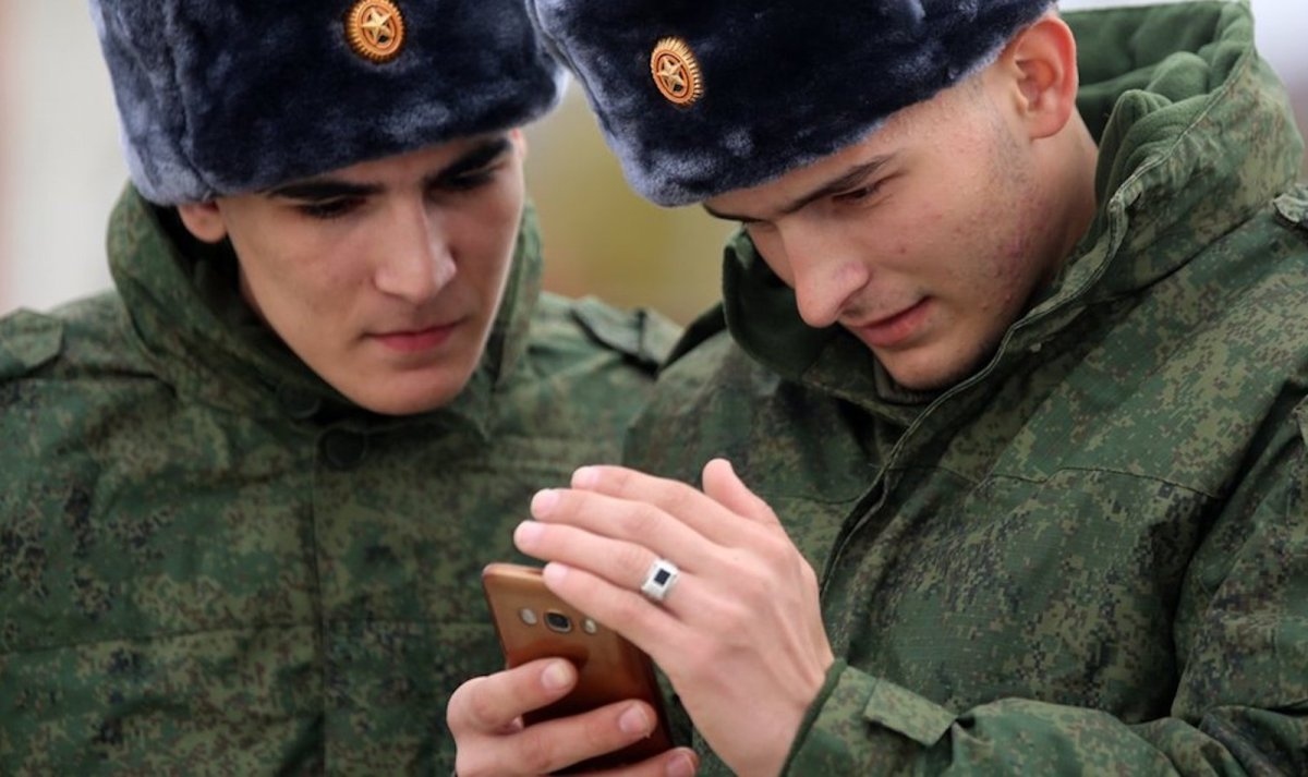 Nga đề xuất dự luật phạt giam quân nhân sử dụng smartphone trên chiến trường Ukraine