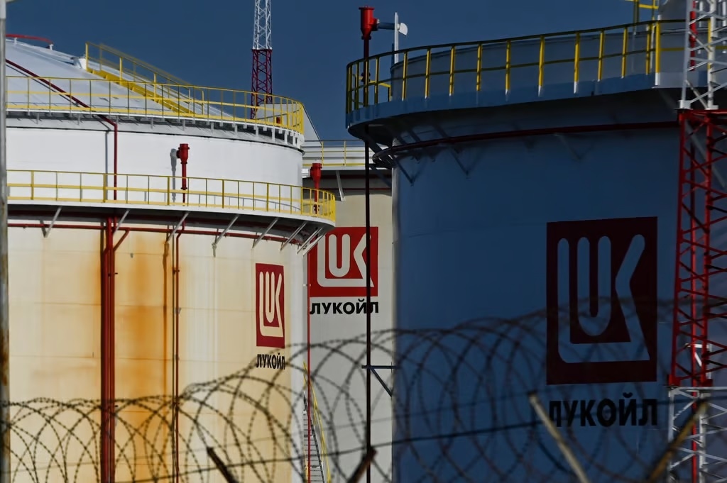 Hungary đối mặt với khủng hoảng nhiên liệu khi Ukraine kiểm soát nguồn cung dầu của Nga