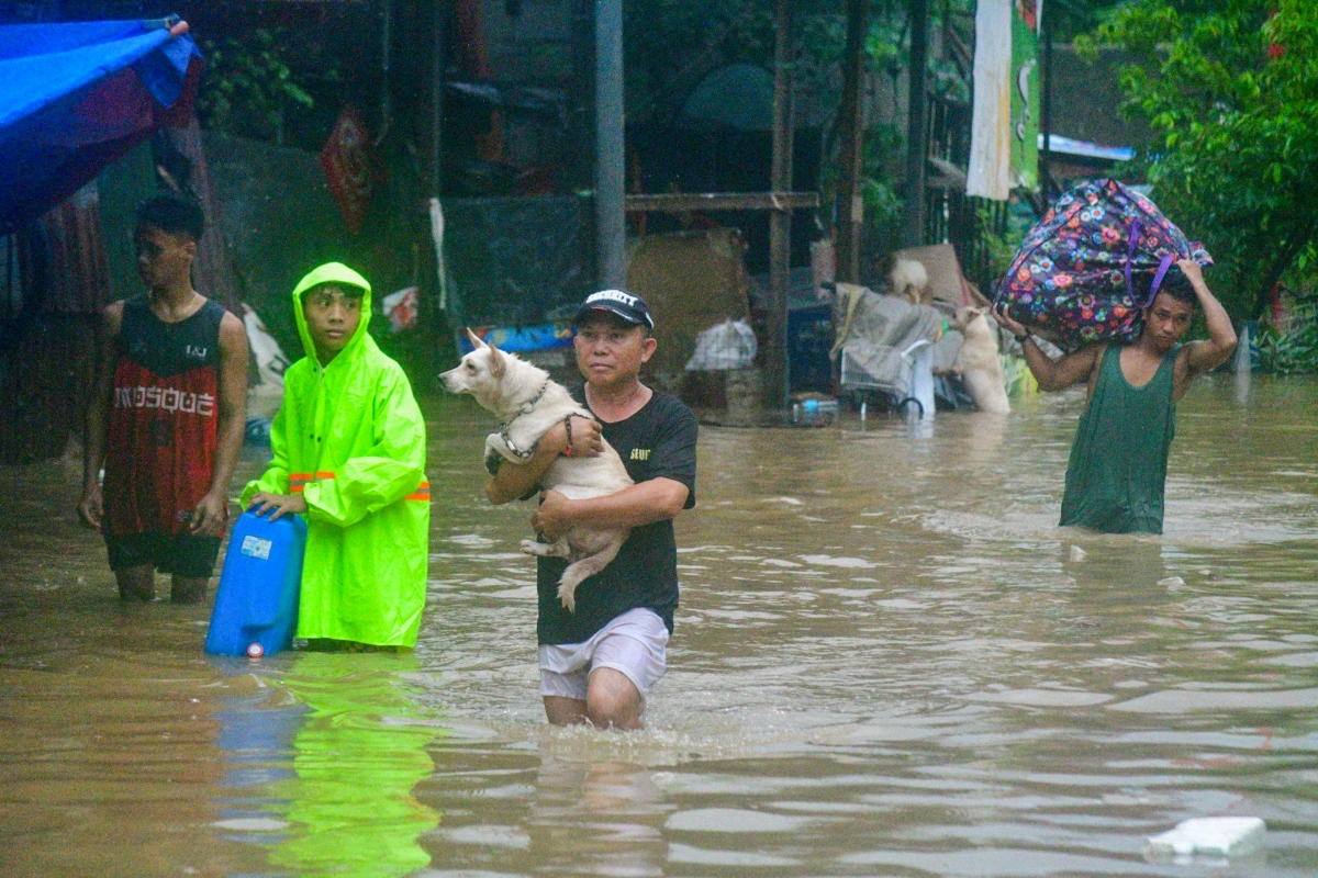 Hậu quả nặng nề sau khi bão Carina quét qua Philippines