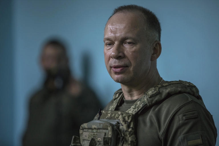 Tướng Ukraine thừa nhận tình thế khó khăn ở nhiều khu vực chiến đấu