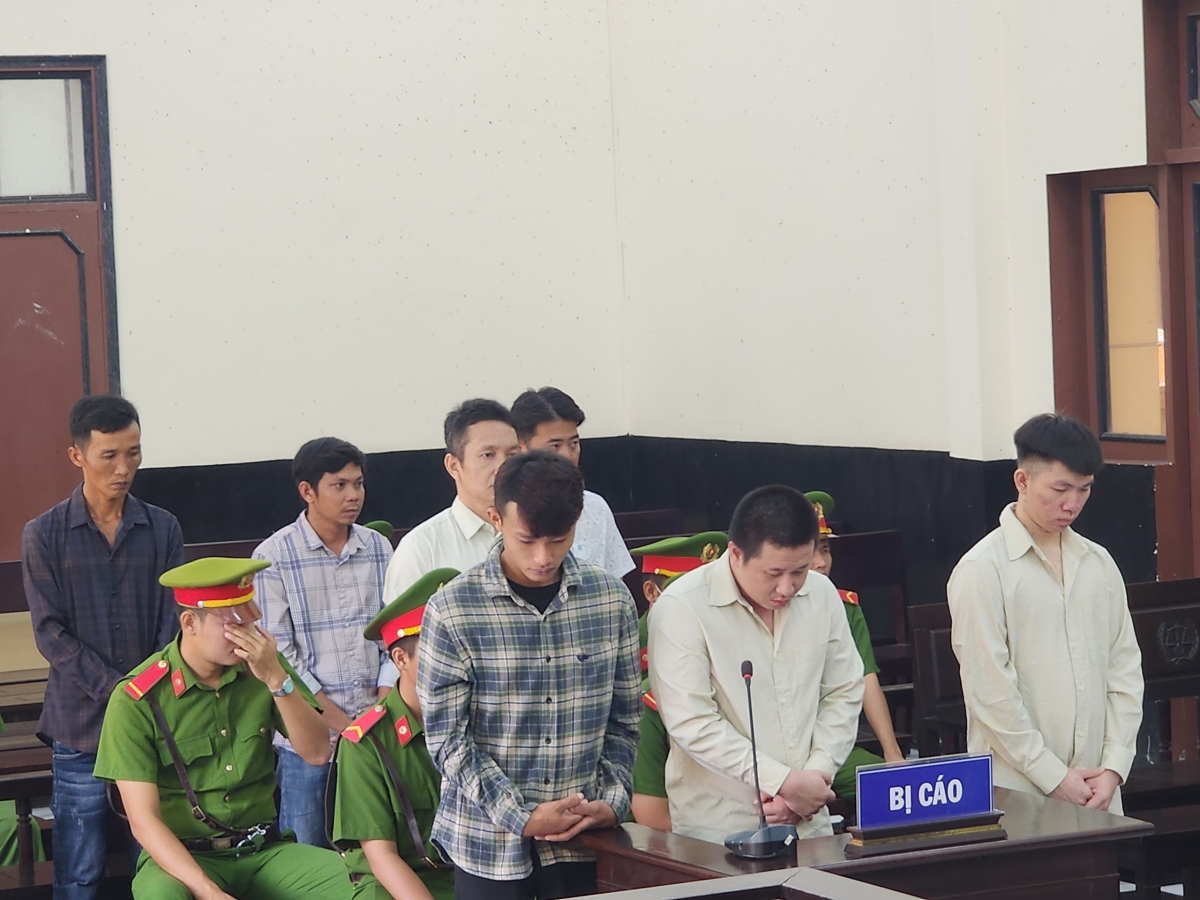 Nhiều bị cáo nhận án tù vì liên quan đến vụ đánh nhau chết người ở Tiền Giang