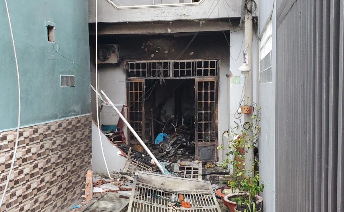 Cháy nhà trong đêm ở TP.HCM, 3 mẹ con tử vong