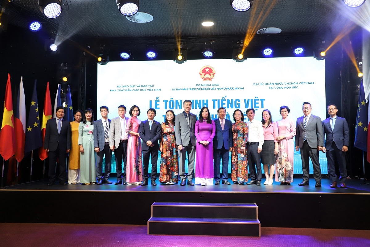 Lễ tôn vinh tiếng Việt trong cộng đồng người Việt Nam tại Séc