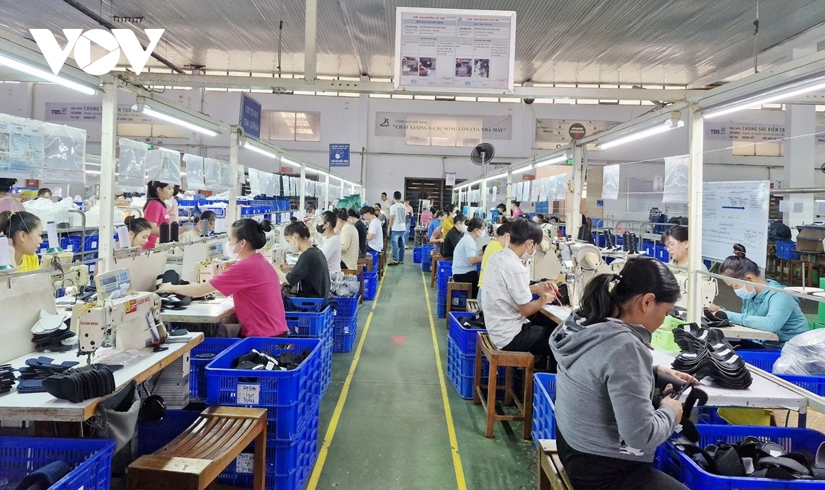 Dự báo kịch bản cao cho tăng trưởng kinh tế Việt Nam năm 2024 là 6,95%