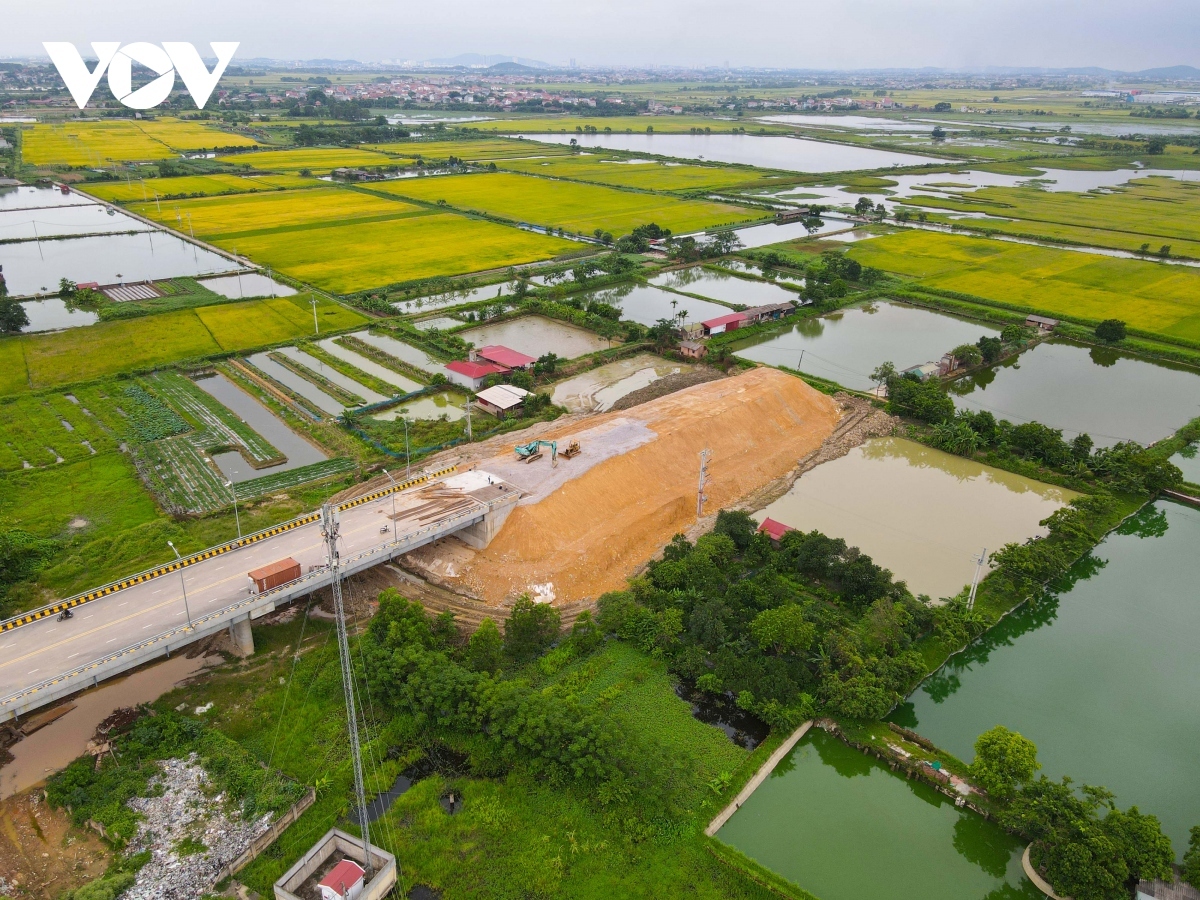 Chủ tịch Bắc Ninh đôn đốc thực hiện dự án giao thông trọng điểm