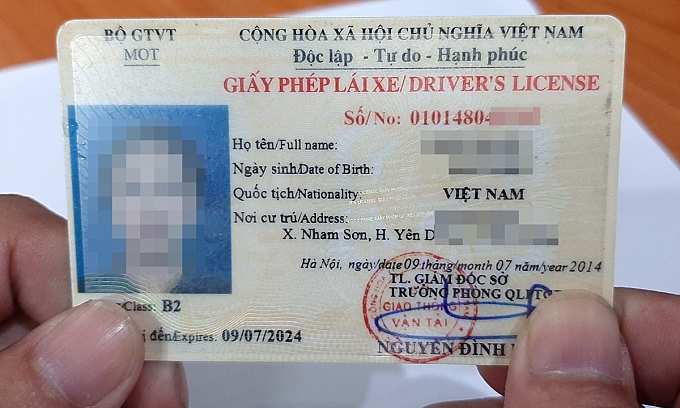 Dự kiến người lái xe ô tô phải kiểm tra lý thuyết và mô phỏng để phục hồi điểm trừ vi phạm