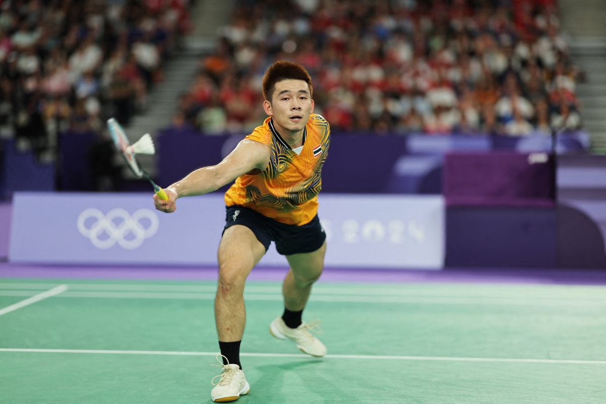 Thua "đại đế" Axelsen, tay vợt Thái Lan giành HCB cầu lông Olympic Paris