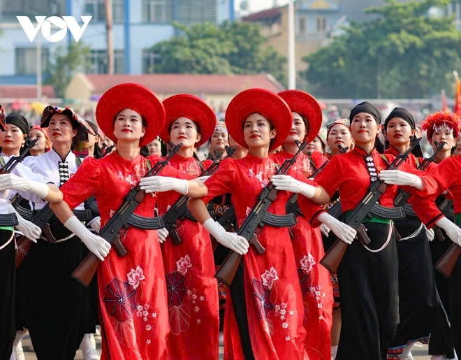 "Lịch sử dân tộc Việt Nam là lịch sử của một dân tộc kiên cường"