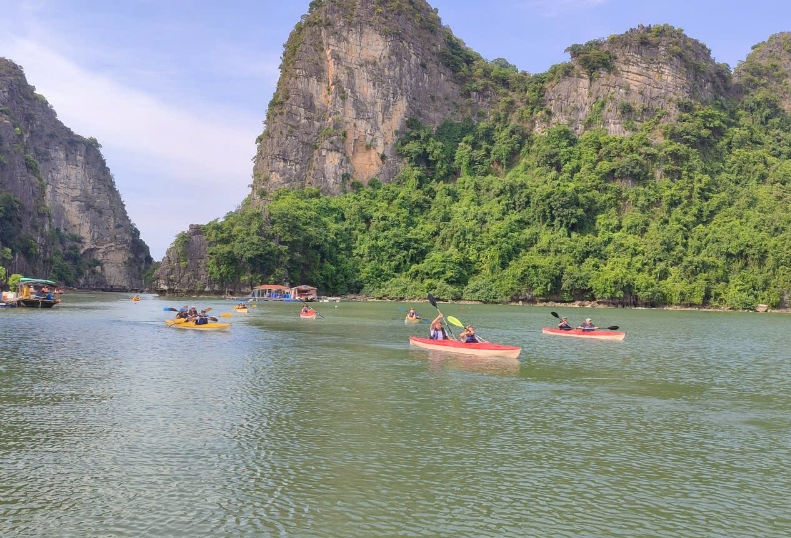 Quảng Ninh phấn đấu đón 19 triệu lượt khách du lịch trong năm 2024