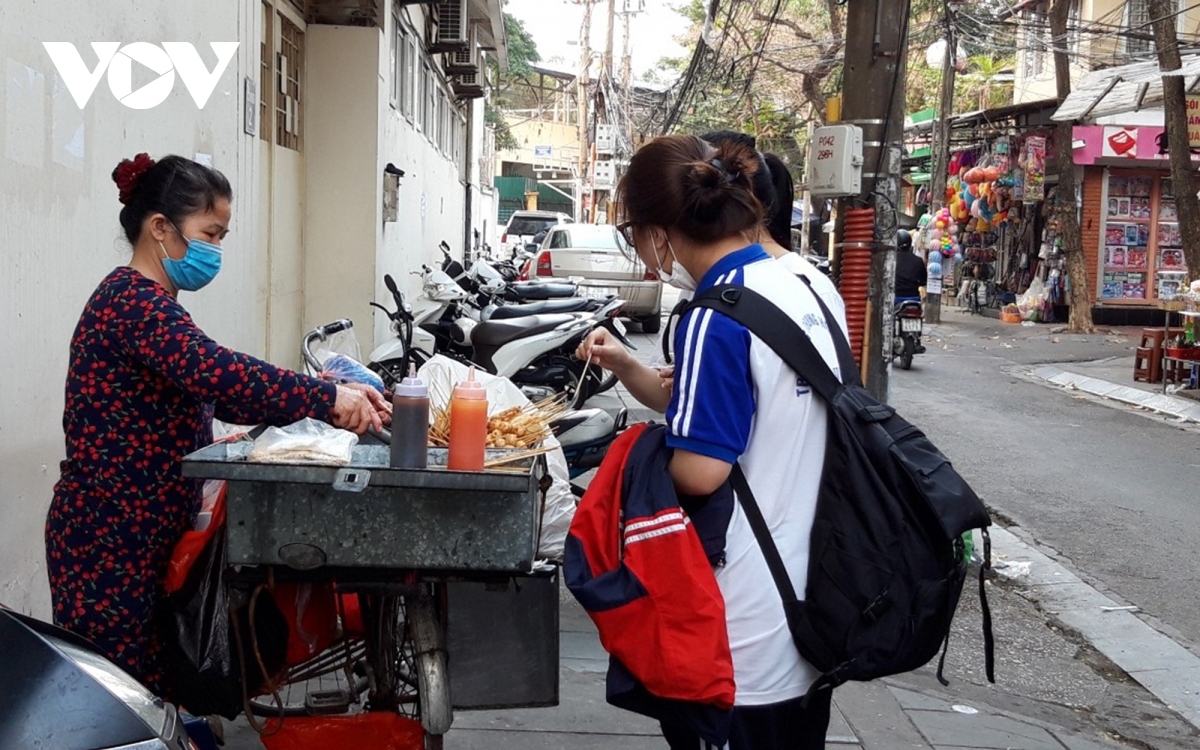 Làm sao để cổng trường an toàn đón năm học mới?