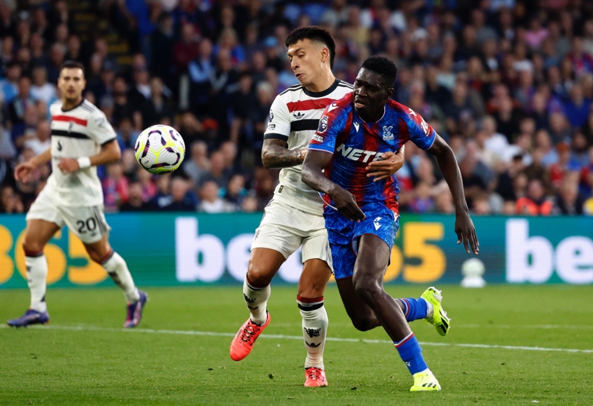 Xà ngang hai lần khước từ bàn thắng, MU chia điểm trên sân Crystal Palace