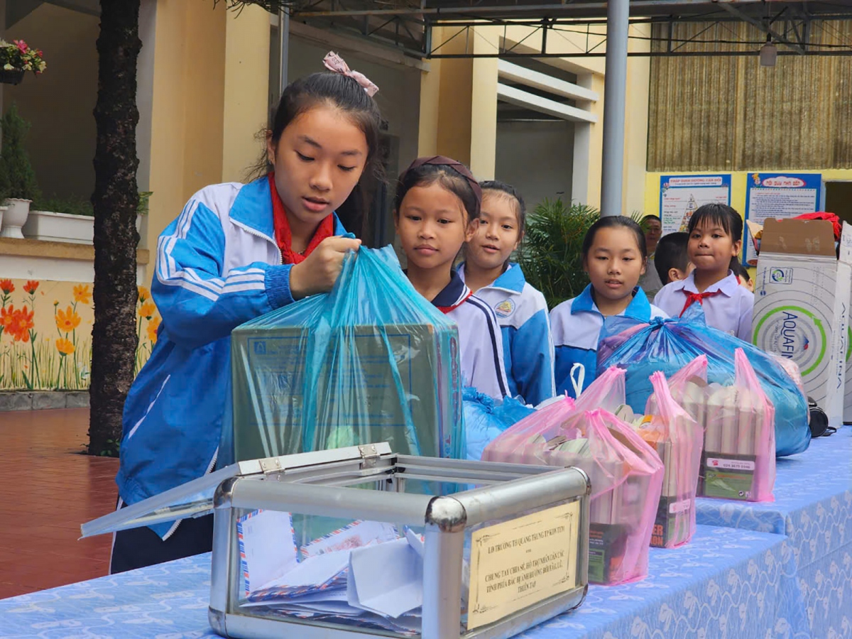 "Con mong miền Bắc sẽ đẹp lại và lũ lụt sẽ không còn kéo tới nữa"