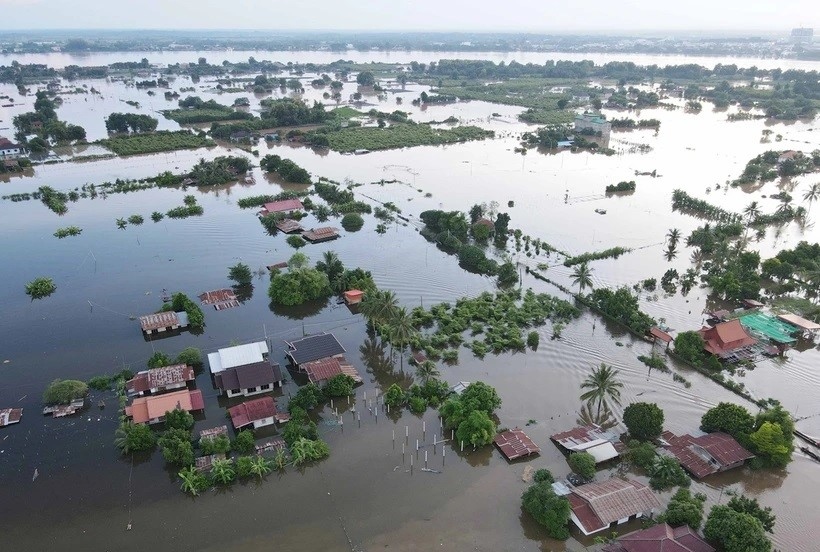 Lãnh đạo Việt Nam gửi điện thăm hỏi về tình hình ngập lụt ở Lào