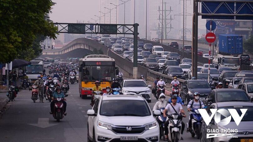 Vành đai 2 trên cao và Đại lộ Thăng Long: Gọi là đường gì cho chuẩn?