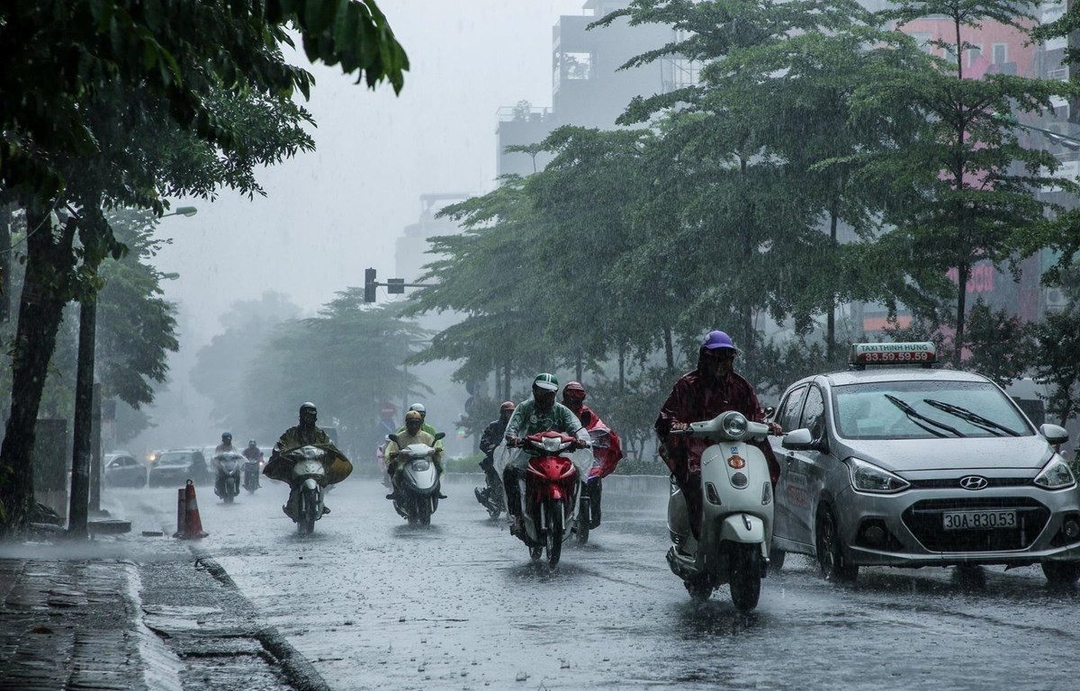 Thời tiết ngày 5/9: Hà Nội ngày nắng, chiều tối và đêm có mưa dông