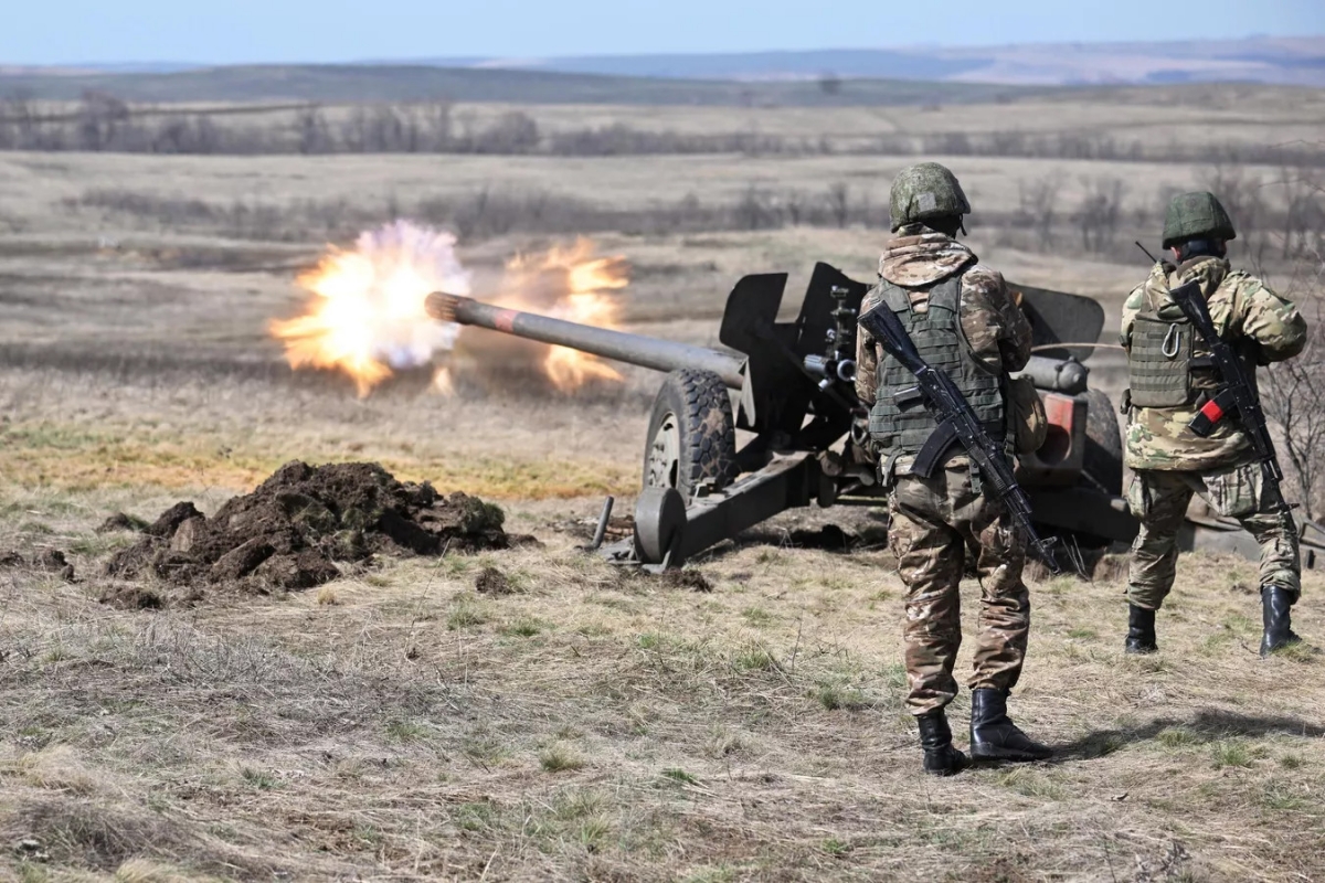 Nga tốc chiến và vây bọc Donetsk, lính Ukraine đối mặt với “cơn ác mộng”