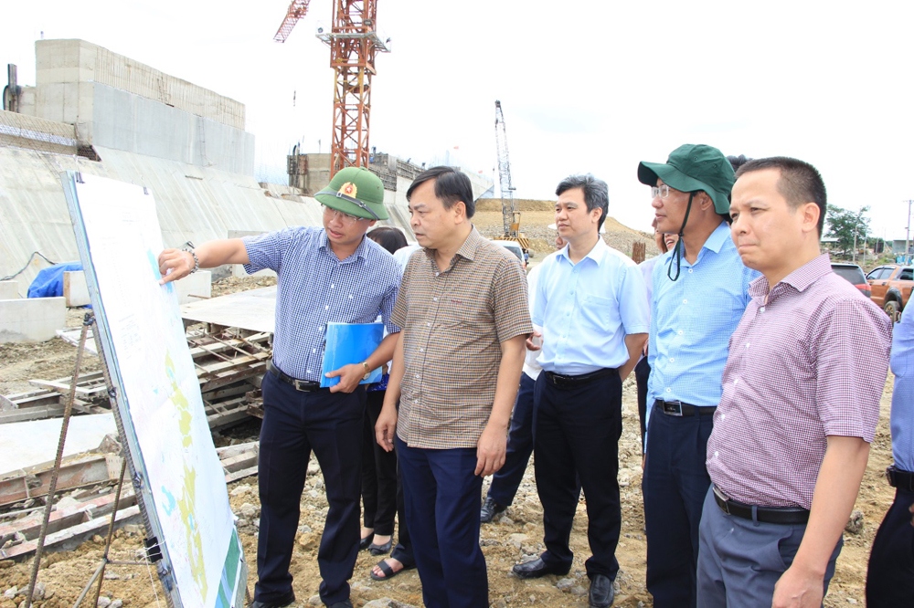Đến 2025 phải cơ bản giải quyết tình trạng hạn hán tại Bình Thuận