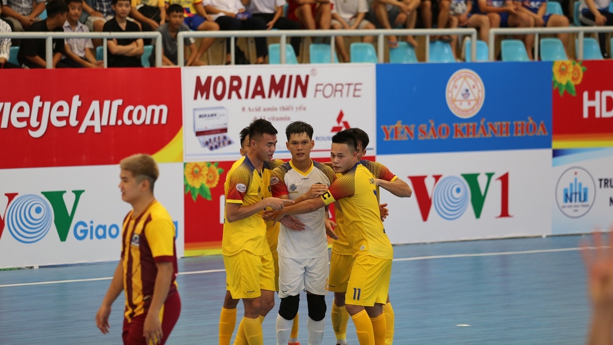 Vòng loại giải Futsal HDBank VĐQG: Quảng Nam “đè bẹp” Vietfootball