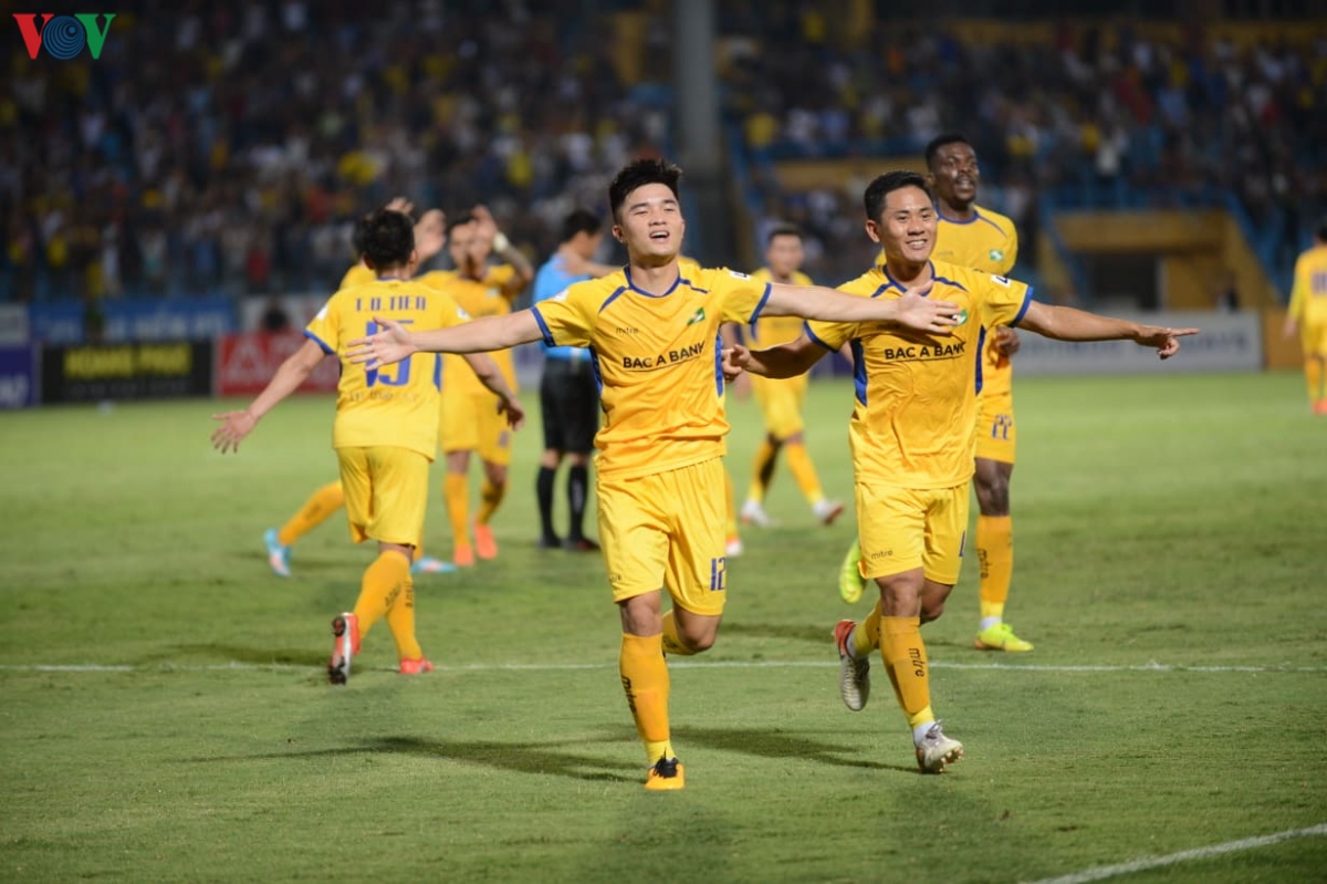 Điểm nhấn vòng 5 V-League 2020: SLNA lên ngôi đầu, Hà Nội FC gặp khó