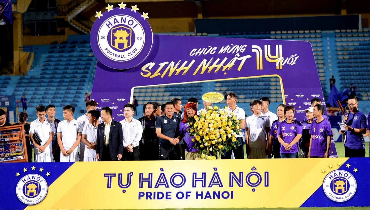 Hà Nội FC vinh danh bầu Hiển, tổ chức lễ kỷ niệm 14 năm thành lập