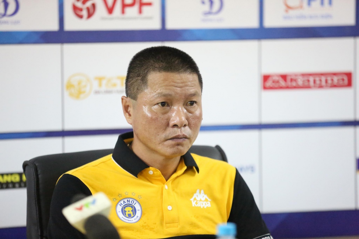 Hà Nội FC chưa thể trở lại cuộc đua vô địch V-League 2020