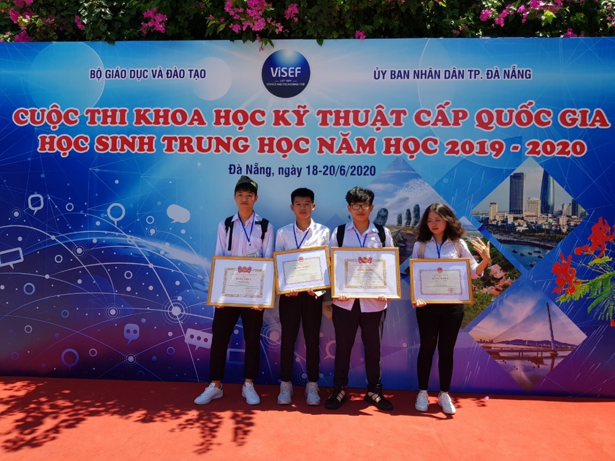 Học sinh Lào Cai dẫn top đầu Cuộc thi Khoa học Kỹ thuật cấp quốc gia