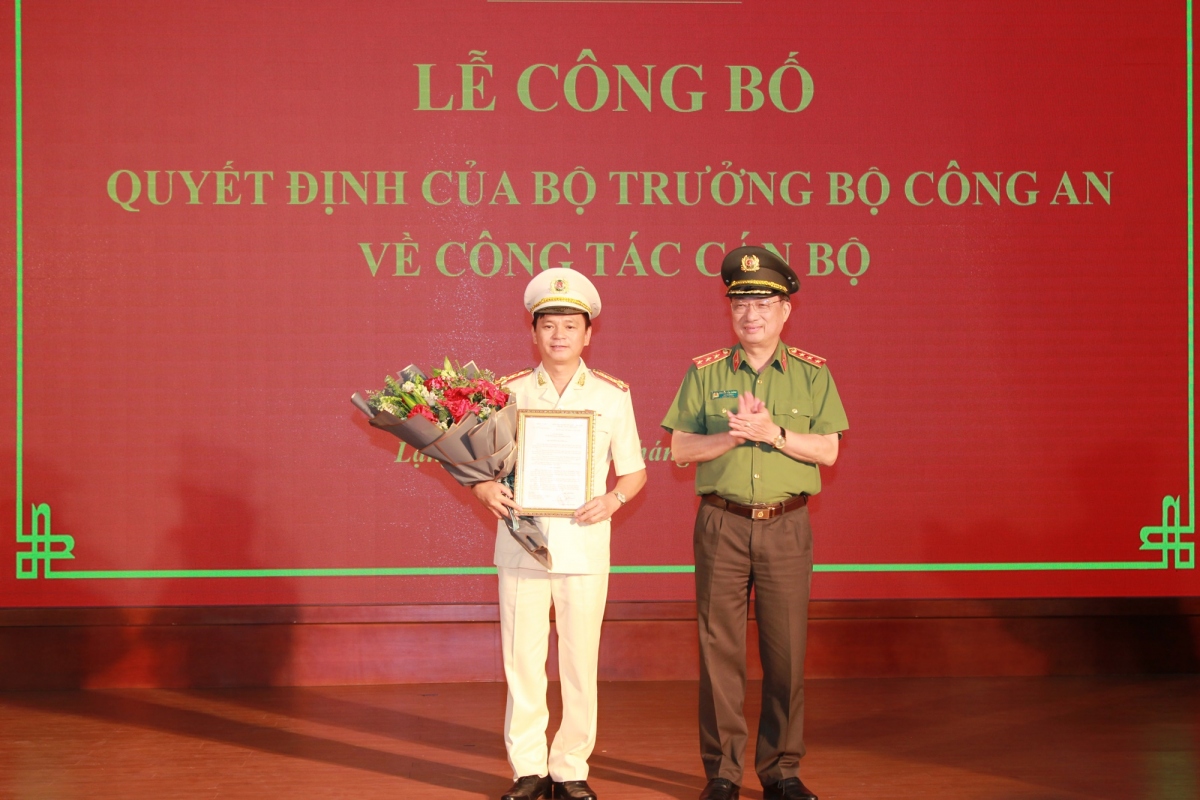 Điều động, bổ nhiệm tân Giám đốc Công an tỉnh Lạng Sơn