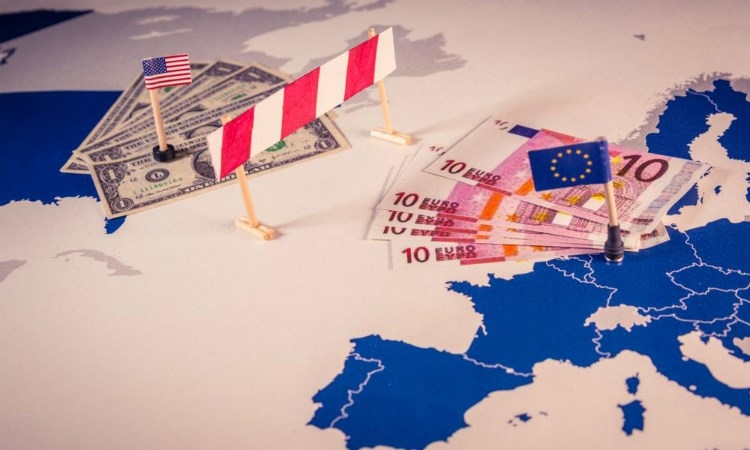 Mỹ cân nhắc tăng thuế nhập khẩu đối với hàng hóa của EU và Anh