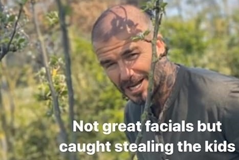 David Beckham bị phát hiện ăn trộm socola của các con trong Lễ phục sinh