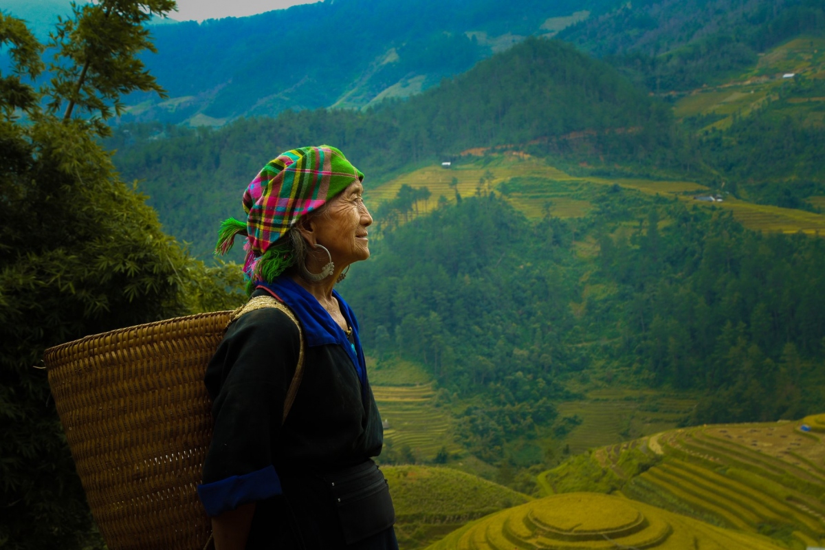 Ảnh dự thi “Việt Nam trong tôi“: Người phụ nữ H'Mông